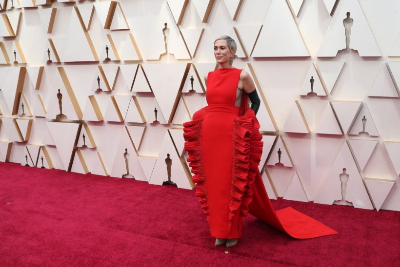 Irvhambad võrdlevad USA näitlejanna Oscari-kleiti lasanjega!