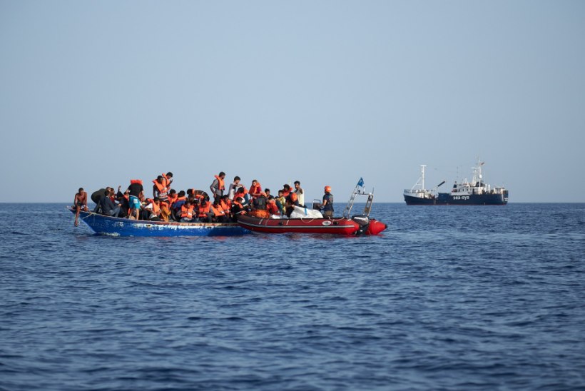 VIDEO | Malta sõjavägi ajas migrandid hoopis Itaalia rannikule