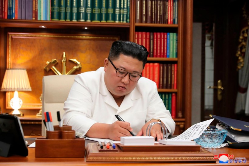 HARUKORDNE: Kim Jong-un vabandas Lõuna-Korea ees