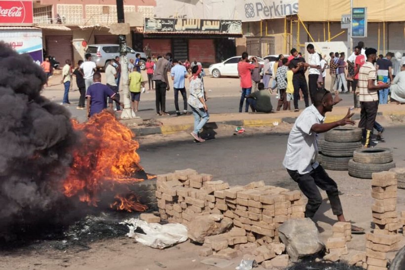 JÄLLE RIIGIPÖÖRE: Sudaanis kukutas sõjavägi ajutise valitsuse ja vahistas mitu ministrit