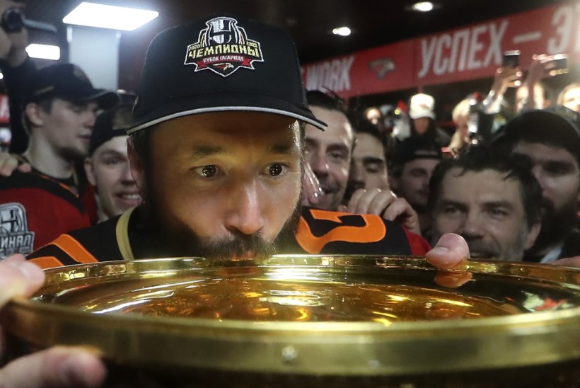 VIDEO | Läti koondise peatreener viis Omski Avangardi KHLi meistriks