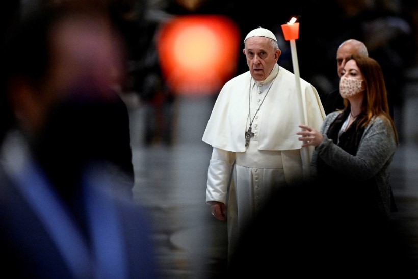 Paavst Franciscus alustas kuuajalist palvemaratoni võitlemaks pandeemia vastu