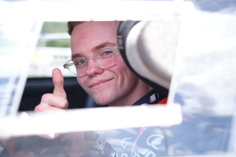 ERITI ÄGE ŽEST! Oliver Solberg puhus nõole tuult tiibadesse