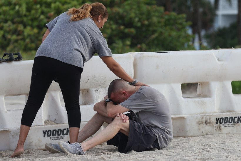 Florida kortermaja rusudest on leitud viis hukkunut. 156 inimese saatus on endiselt teadmata