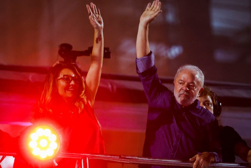 OOTAMATU PÖÖRE: Brasiilia valimised võitis endine president Luiz Inácio Lula da Silva