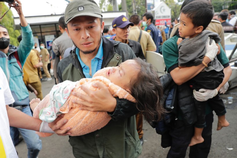 VIDEOD | Indoneesiat tabas tugev maavärin, hukkunud on üle 160 inimese
