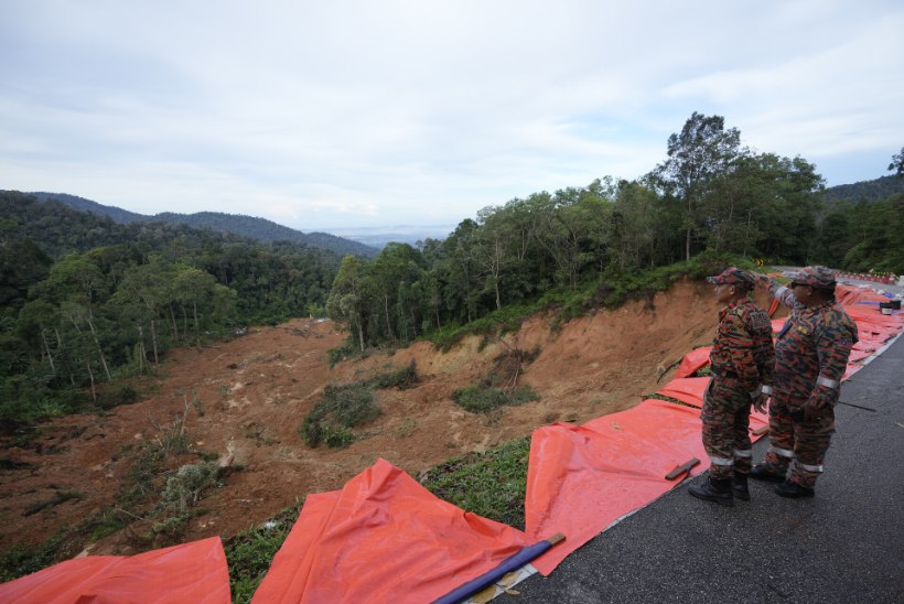 GALERII | Malaisias hukkus maalihke tagajärjel 23 inimest, kümme on siiani kadunud