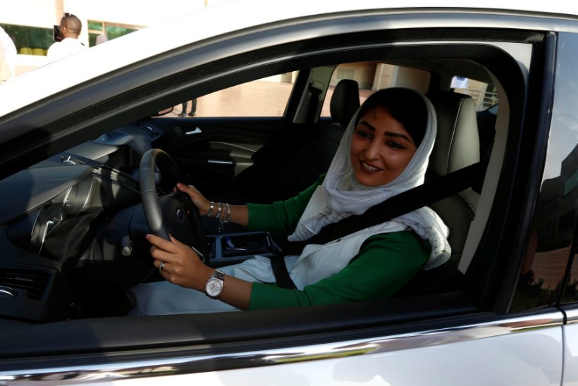 MEELETU TUNG: tuhanded saudi naised tahavad rongijuhiks saada