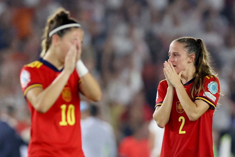 Hispaania jalgpalliliit lasi mässu tõstnud naiskonna ülbelt üle