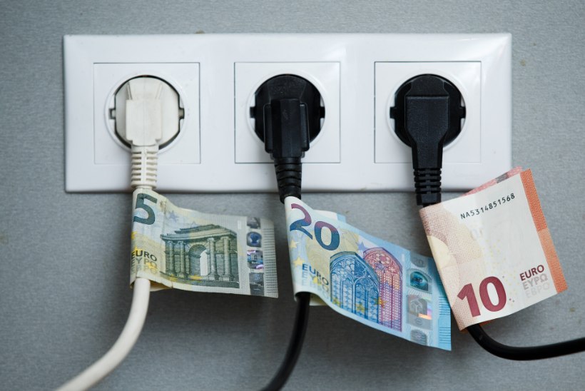 ÕL VIDEO | Eesti Energia klient hakkab universaalteenuse eest maksma 19,24 senti kilovatt-tunni eest. Enefit Poweri juht Andres Vainola: tootjahind ei kata isegi meie kulusid!