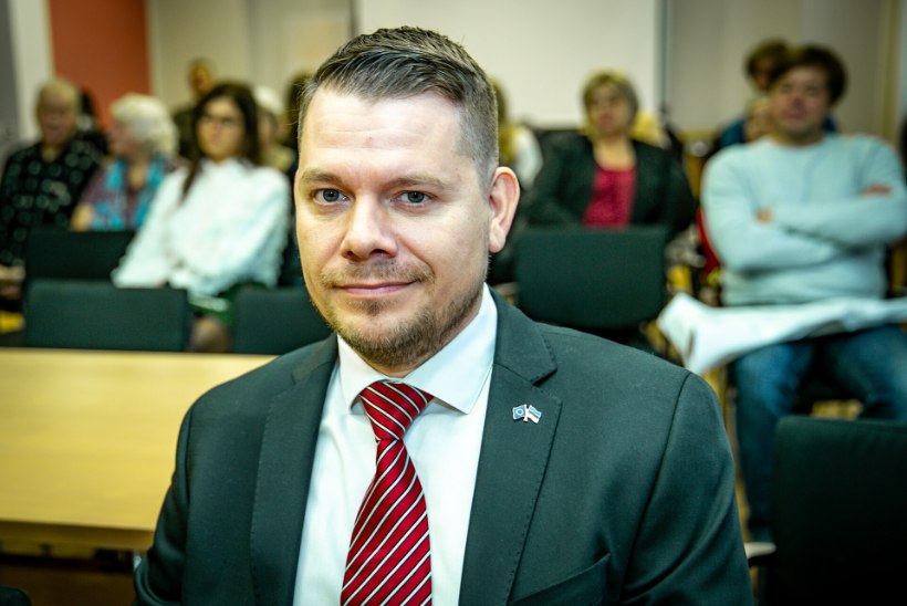 Kolme aastaga kolm linnapead: Virve Linderi asemel valiti Kohtla-Järve juhiks Henri Kaselo