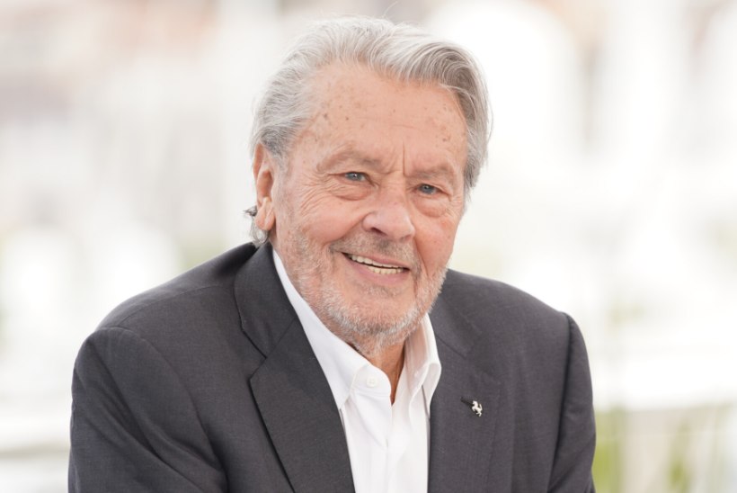 KUIDAS SIIS NII? Prantsuse kino superhurmur Alain Delon plaanib abistatud enesetappu: „Teatud vanusest alates on meil õigus vaikselt põrgusse minna!“