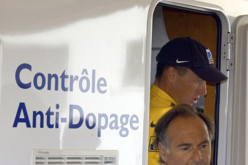 Lance Armstrong selgitas, miks ta iial dopinguproovis ei põrunud