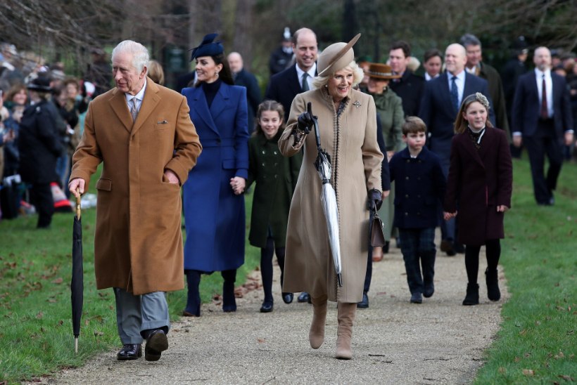 KES PUUDUSID? Briti kuninglik pere tähistas jõulu esimest püha peaaegu täiskoosseisus