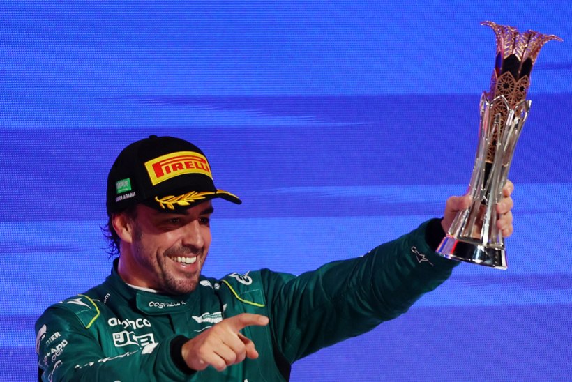SUUR SEGADUS: Fernando Alonsole ennistati poodiumikoht, FIA tunnistas oma viga