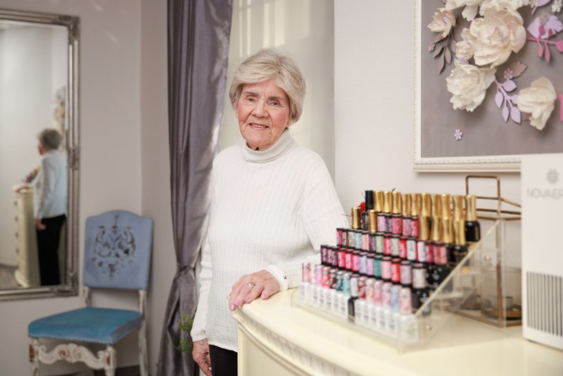 91aastane Malle käib igal kuul kosmeetiku juures ja naudib elu: „Šampa on minu lemmikjook!“