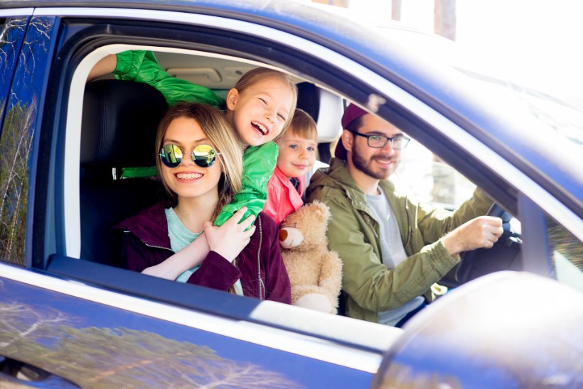 Lastega reisil: kuidas pikkadel autosõitudel teel olles pere noorimate meelt lahutada?