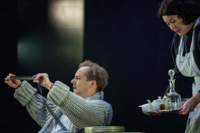 TEATRIARVUSTUS | „Eisenstein“ Draamateatris: Teplenkovi rollitäitmine on nii särav, et võtab sõnatuks
