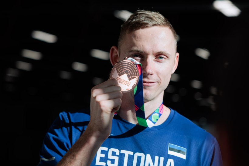 GALERII | Värske medalimees Johannes Erm jõudis väärt autasuga koju