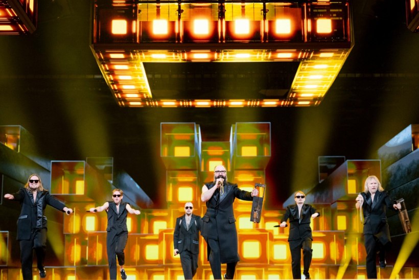GALERII | 5MIINUST ja Puuluup tegid Eurovisionil esimese proovi: ulmekallist lavatossu ei ole ega tule