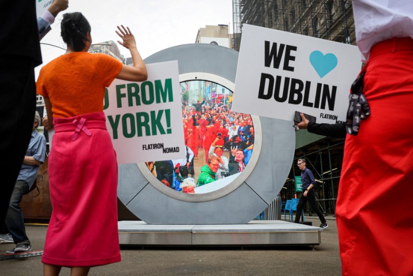 VIDEOD | Dublinit ja New Yorki ühendanud „portaal“ pandi kõlvatuste tõttu kinni