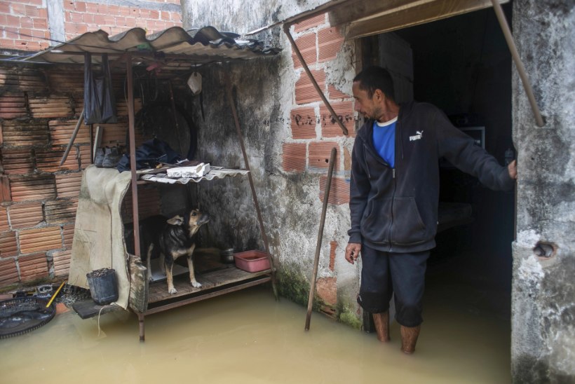 30 HUKKUNUT: Lõuna-Brasiiliat uputavad tulvaveed