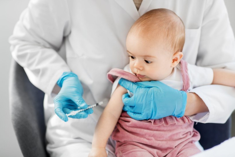 Miks lapsi peab juba nii varakult vaktsineerima? Arstid vastavad levinud küsimustele kaitsesüstimise kohta