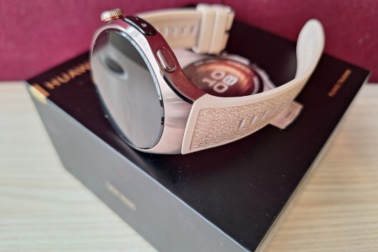 HUAWEI WATCH 5 – sõrmejäljevabast terasest stiilne ja futuristlik nutikell