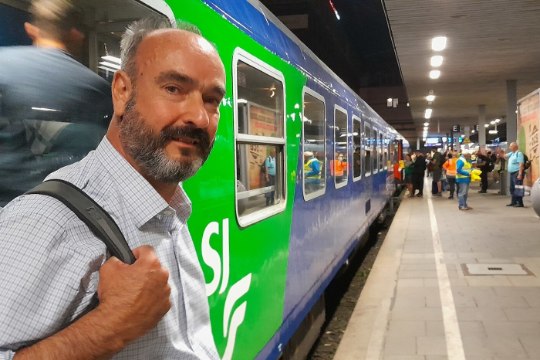 Rongiga Londonist Tallinnasse: miks maailma tuntuim rongireisija usub, et parimad reisid ei alga lennujaamast