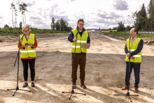 Eesti valitsus andis Kohilas selge signaali: 100 miljonit eurot lisaks teedeehitusele, fookus Rail Baltica suurprojektil