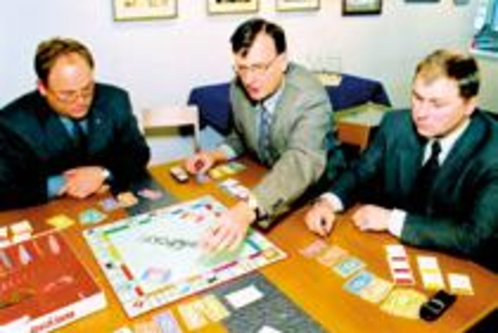Ärimehed läksid ‘Monopoli’  mängus kolinal pankrotti