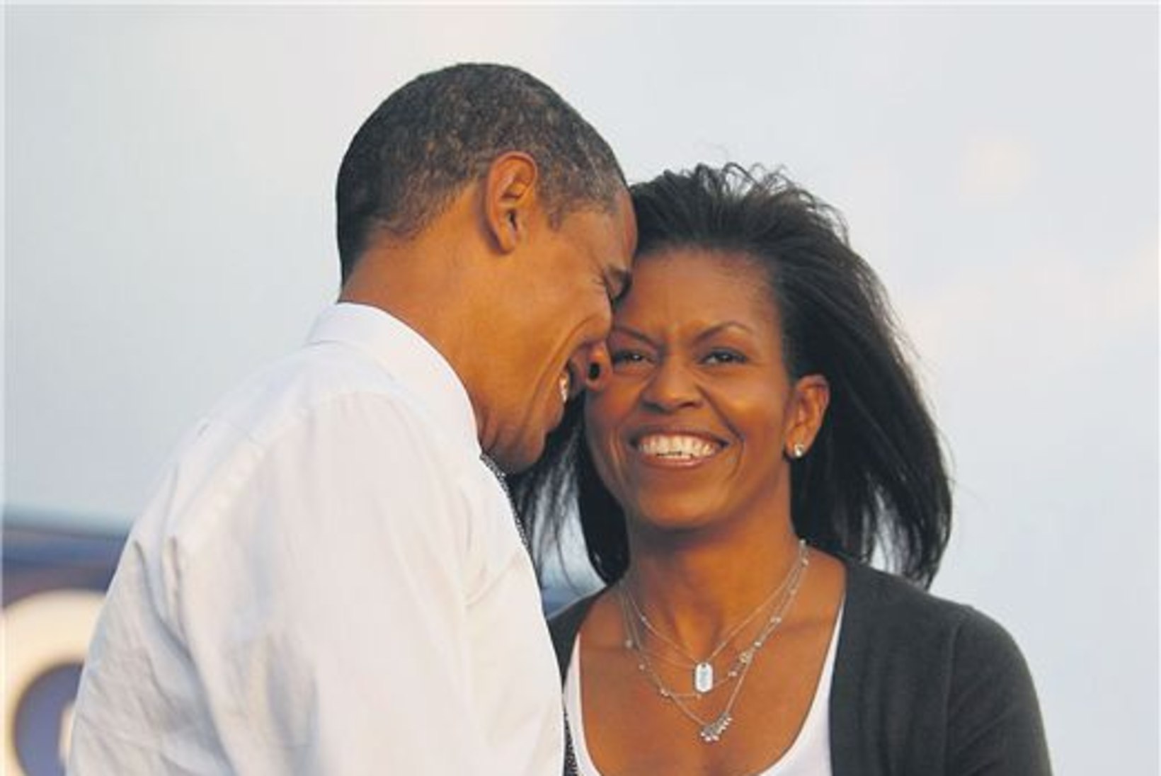 Kas esileedi Michelle Obama häbeneb krässus juukseid?