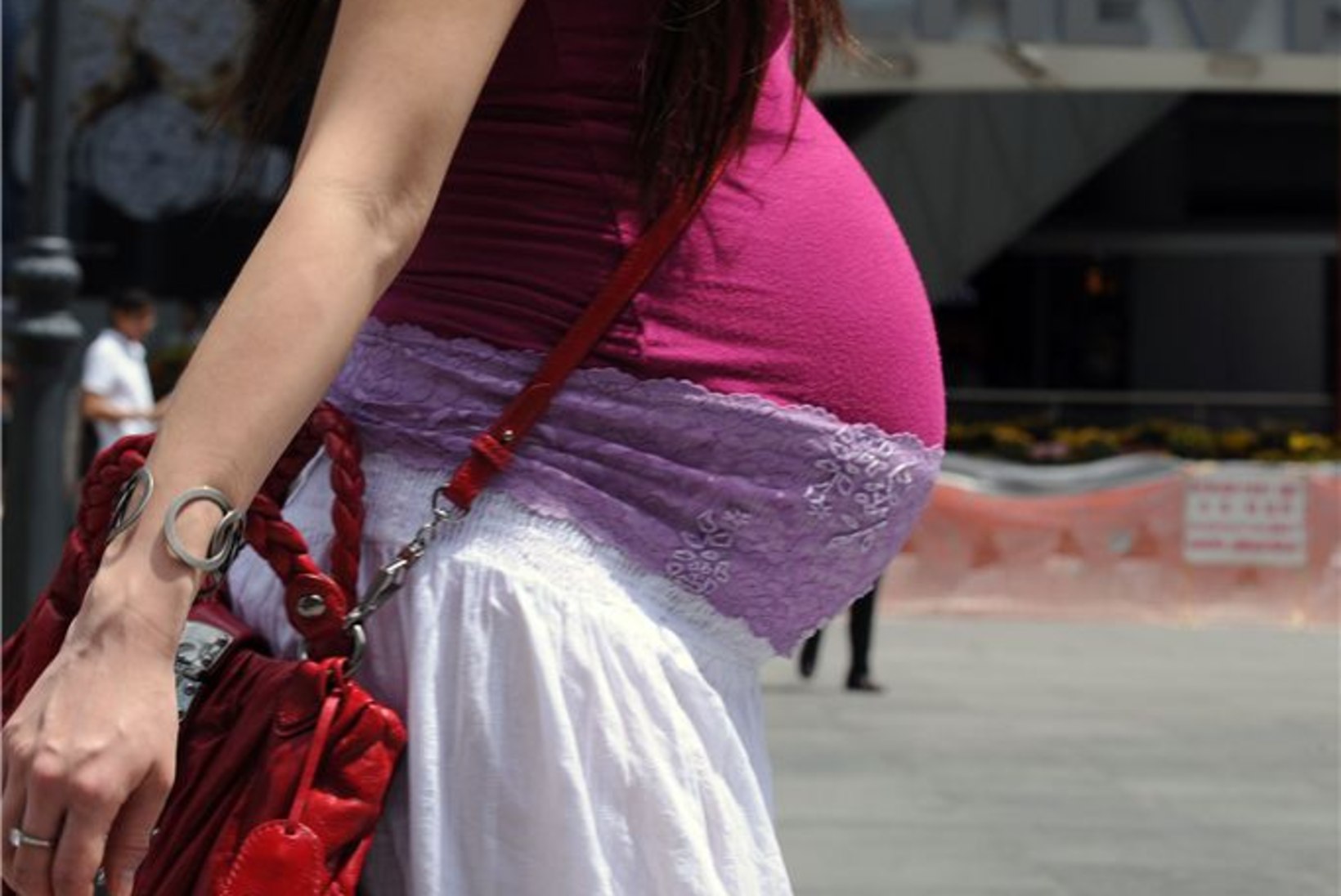 Legendaarne surrogaatema ootab kaheksandat last