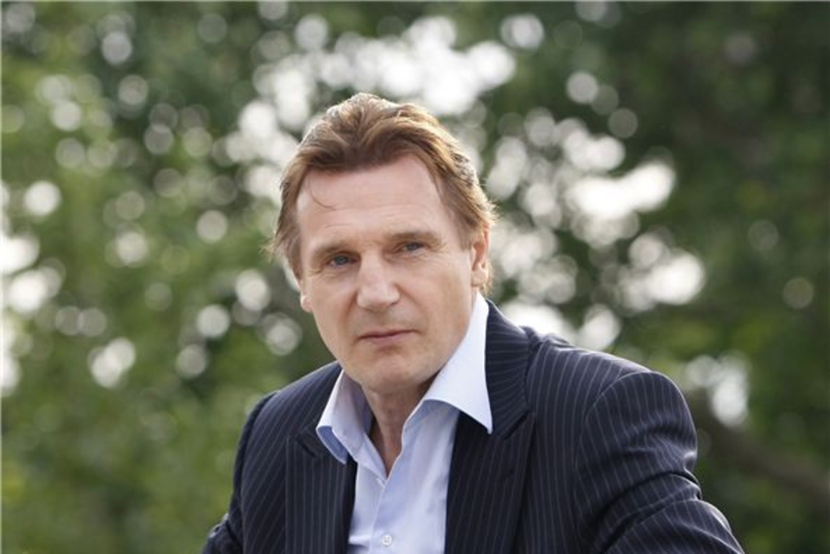 Lesestunud Liam Neeson leidis uue silmarõõmu?