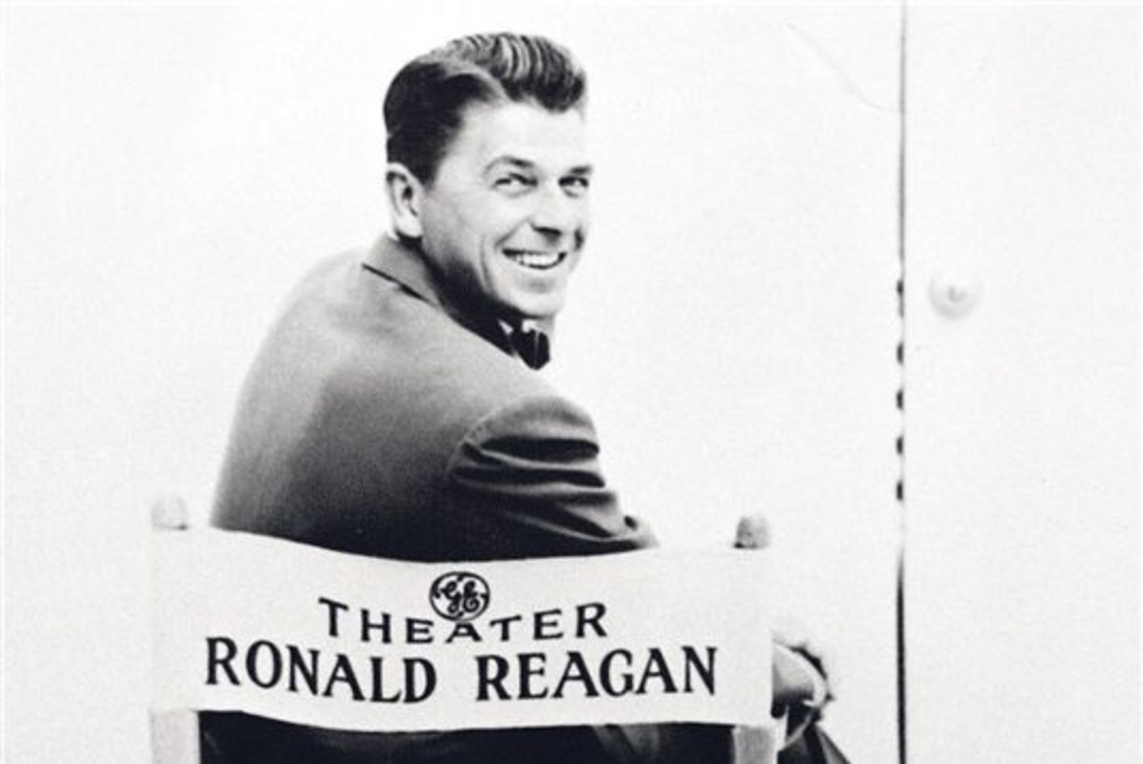 Reagan 100: pidu tumestab poegade kisma