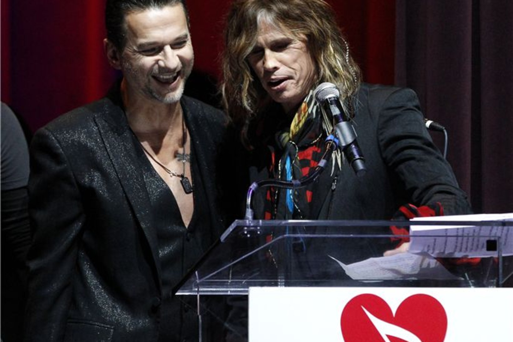 Depeche Mode'i laulja sai heroiinisõltuvusest vabanemise eest auhinna