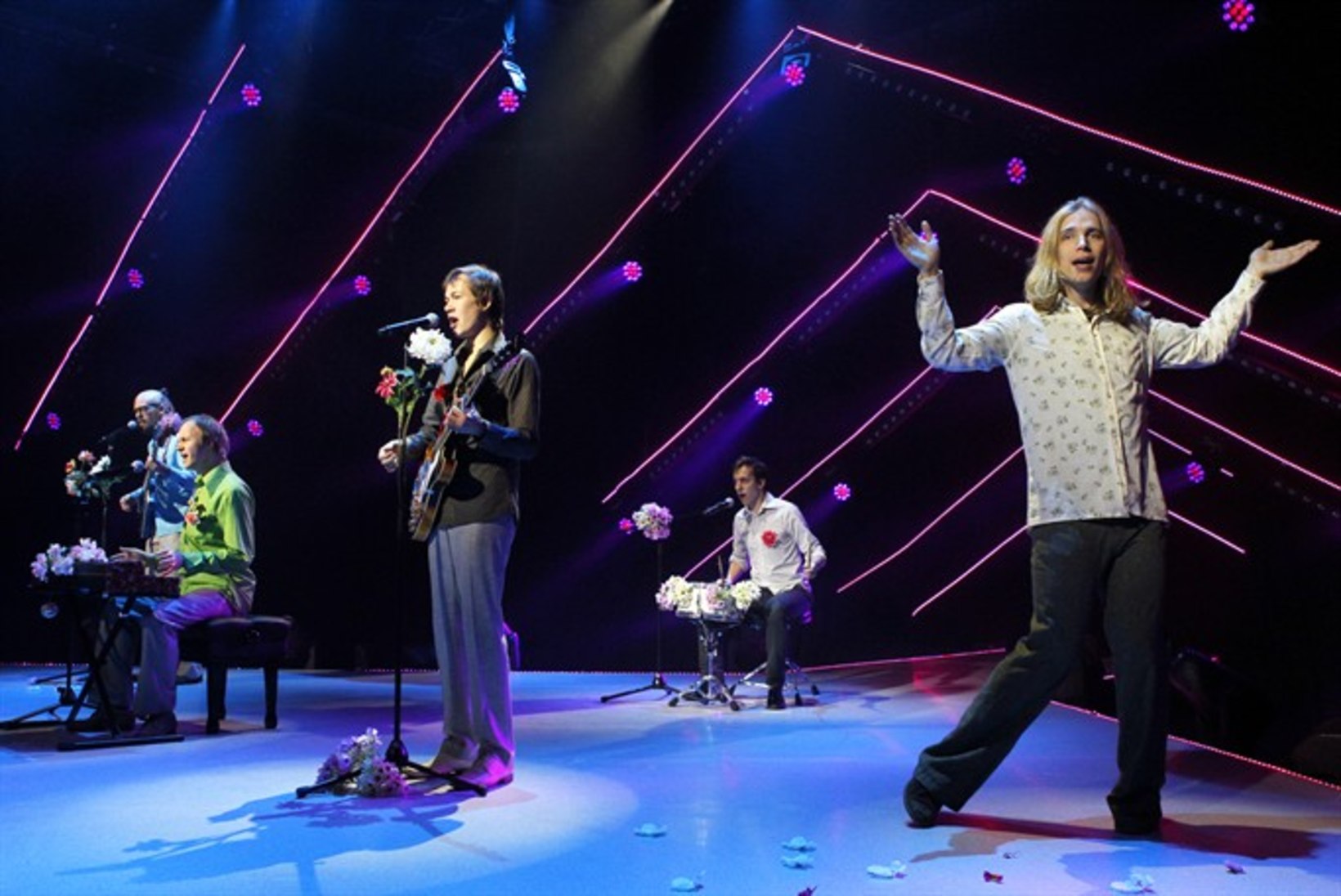GALERII: telemajas võeti linti Eesti Laulu poolfinalistide etteasted