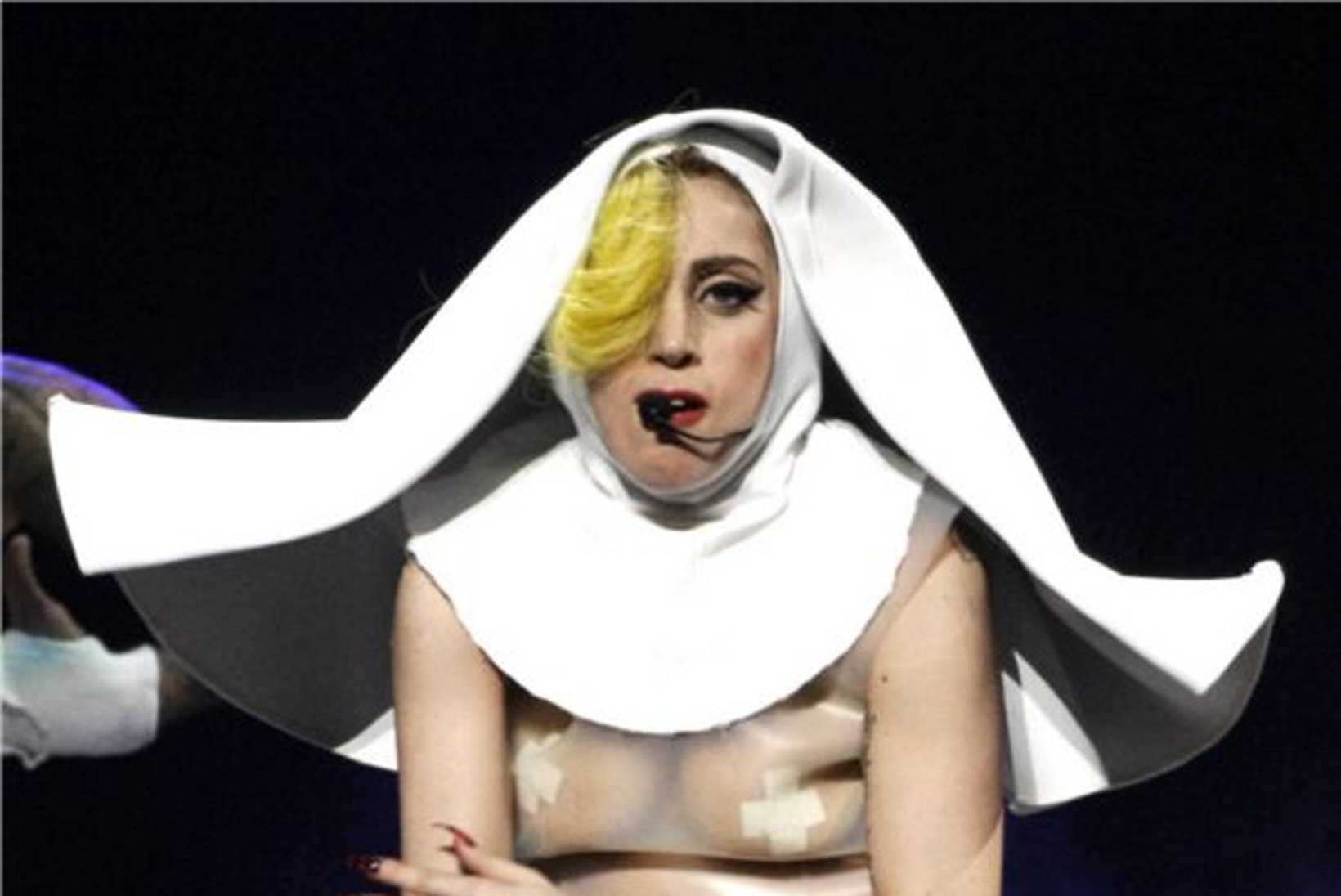 Lady Gaga õpib viipekeelt, et suhelda kurtide fännidega