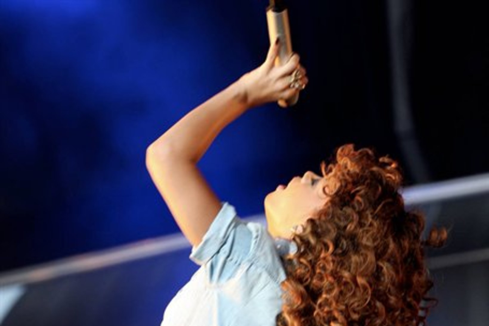 FOTOD: Rihanna demonstreeris nappi lavariietust!