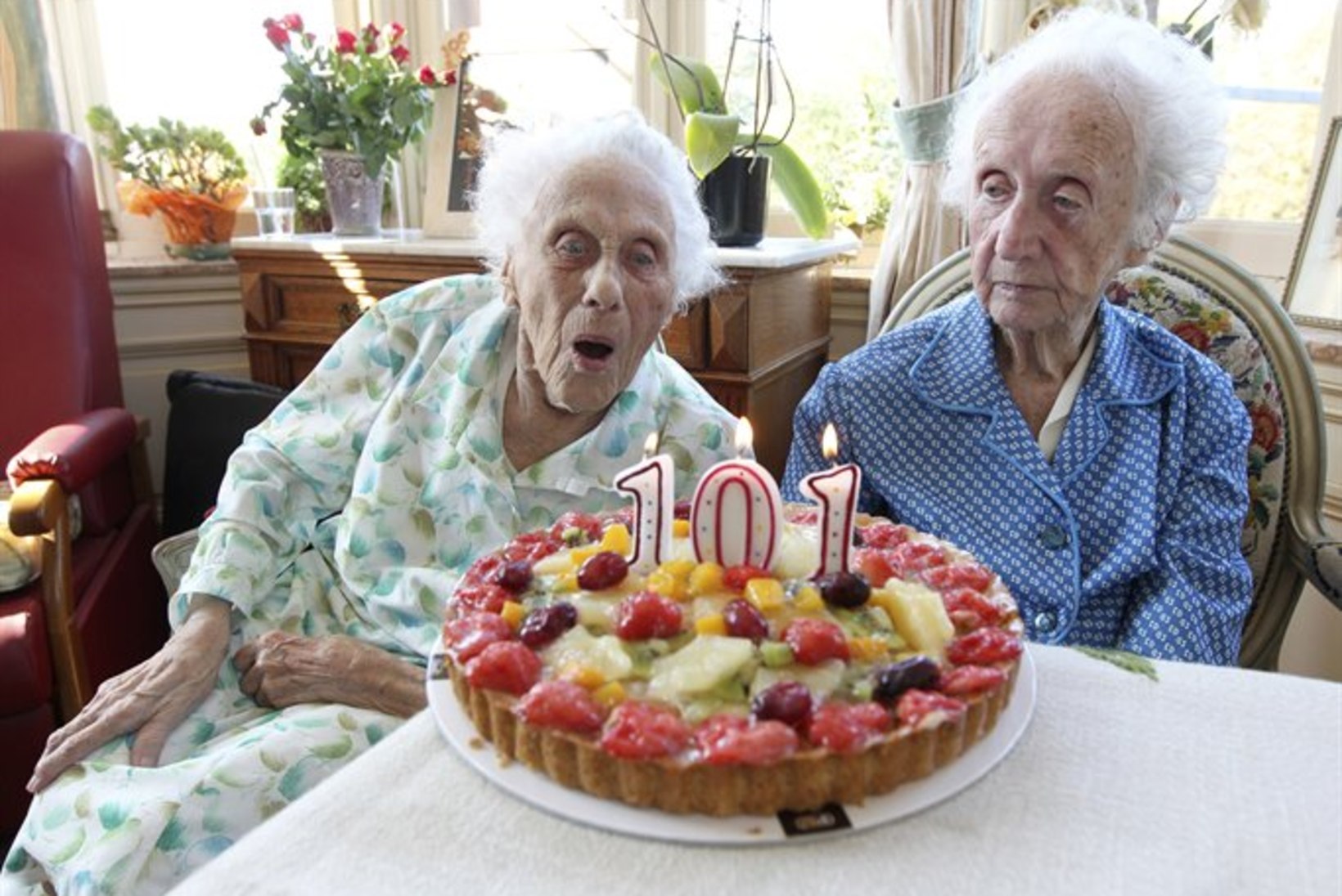 Maailma vanimad kaksikud said 101-aastaseks