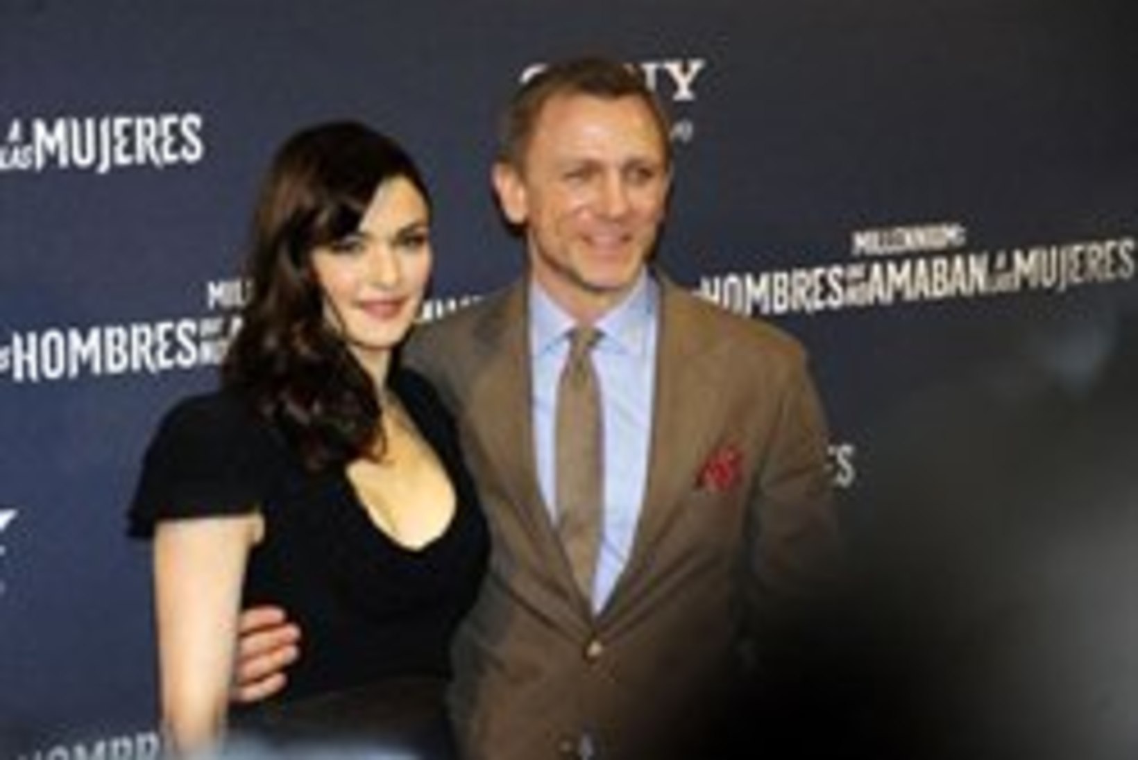 Daniel Craig tegi oma uue naisega punavaibadebüüdi