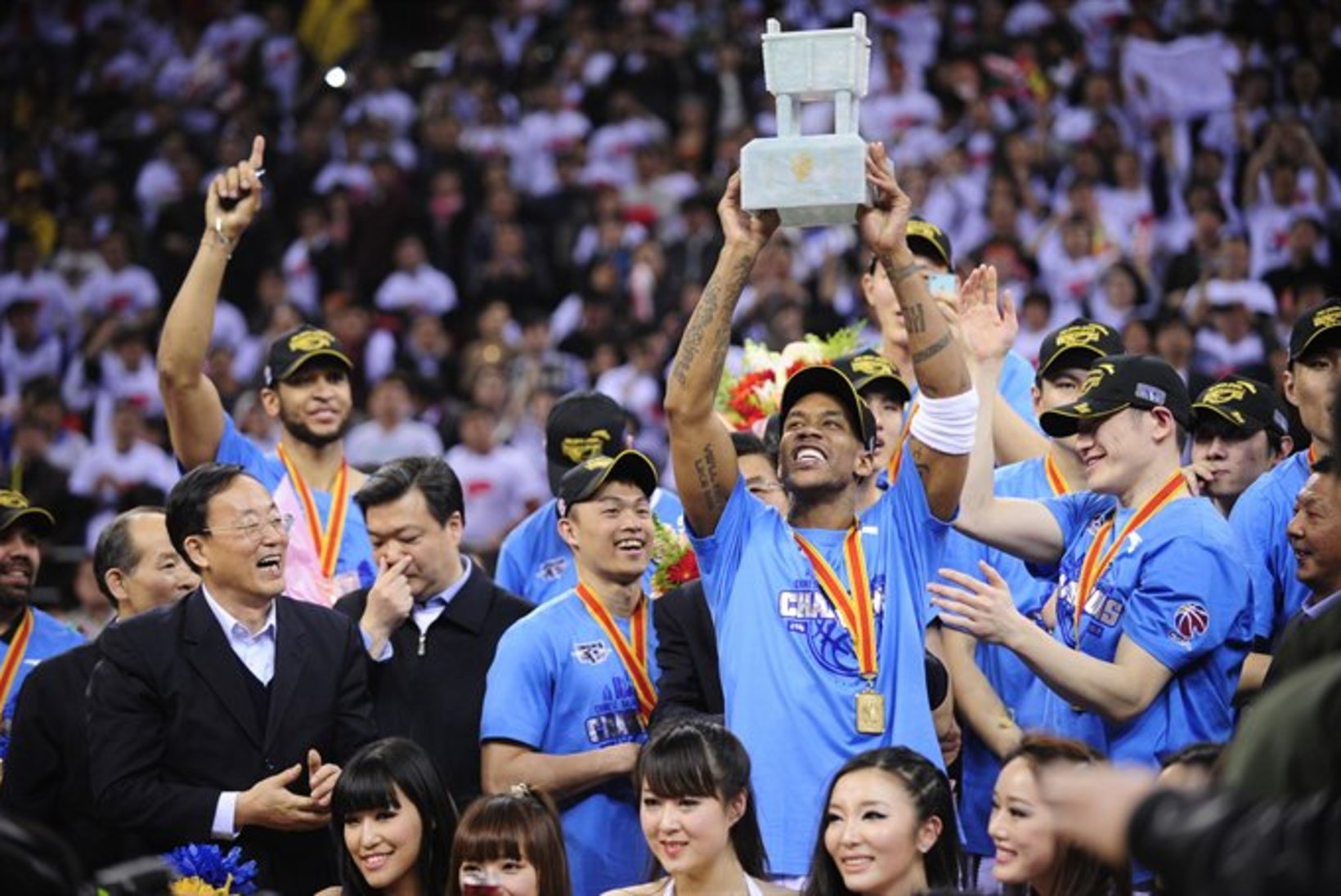 NBA ekstäht vedas võimsa esitusega koduklubi Hiina meistriks