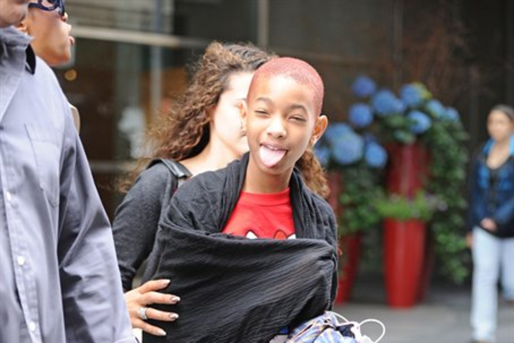 Will Smithi 11aastane tütar šokeerib taas: kiilaspea ja ogalised šortsid!
