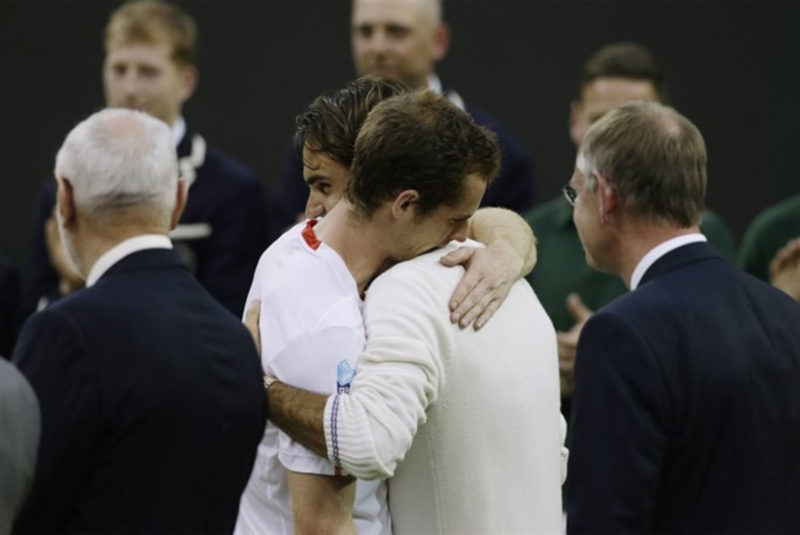 Federer murdis rekordeid, Murray südameid