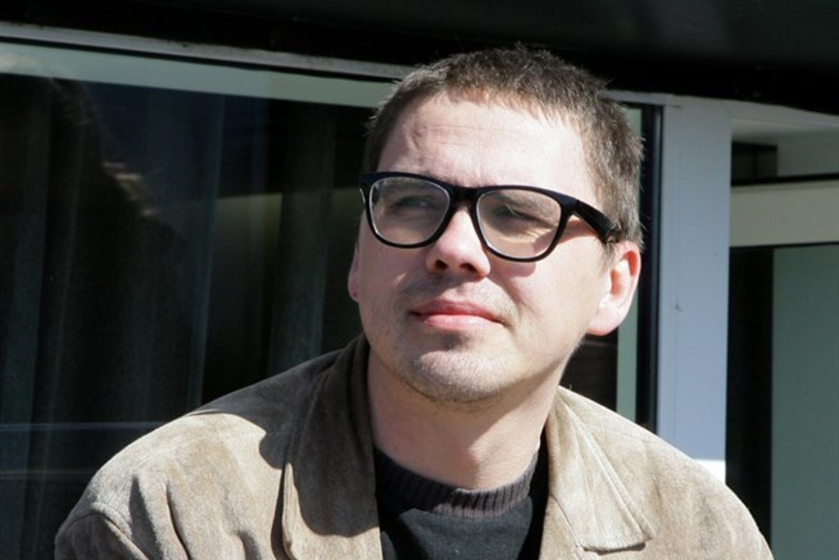 Lavastaja ja näitekirjanik Urmas Lennuk tõmbas töödega pidurit: "Surnud inimest pole kellelegi vaja!"
