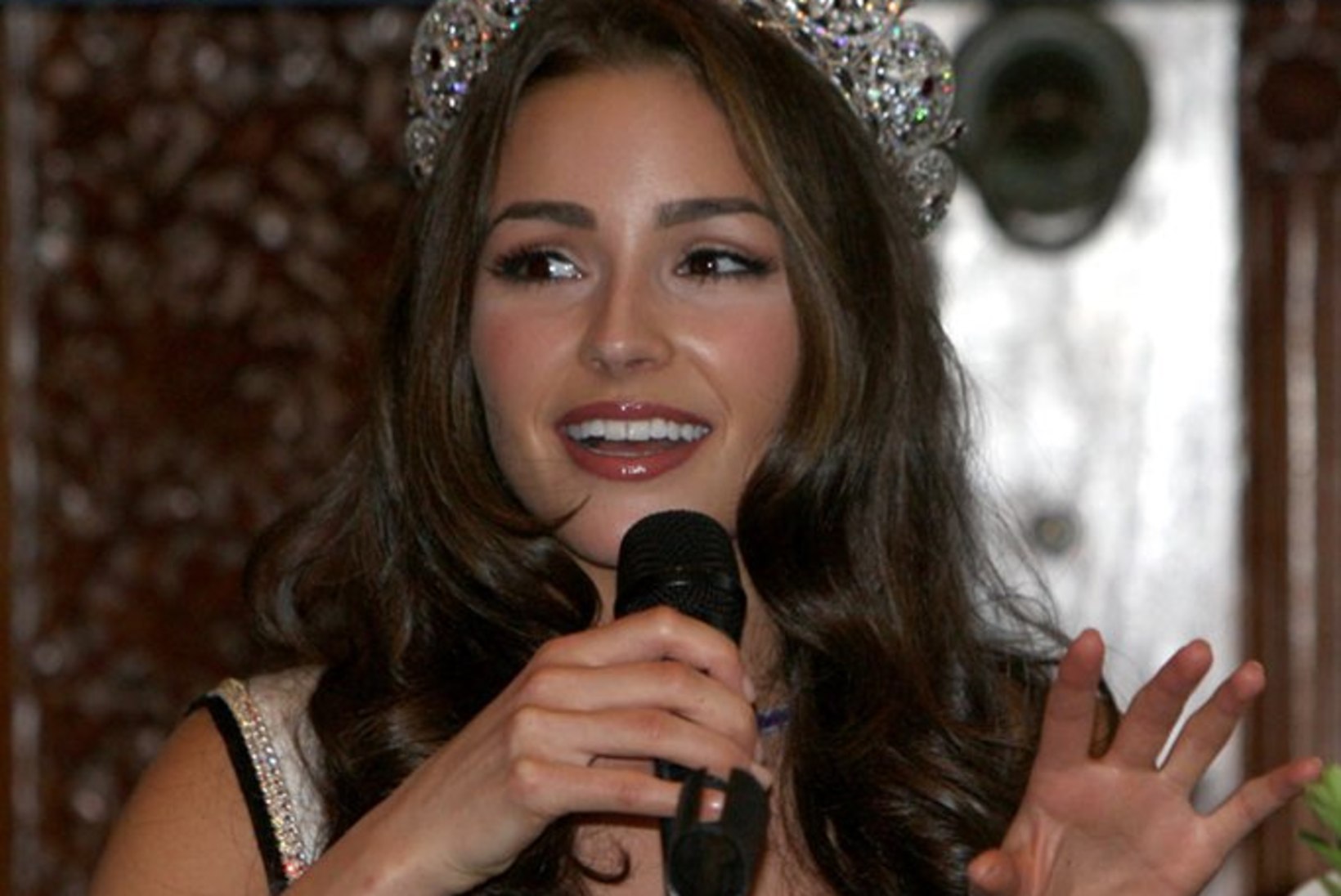 PILTUUDIS: Miss Universum külastab Indoneesiat