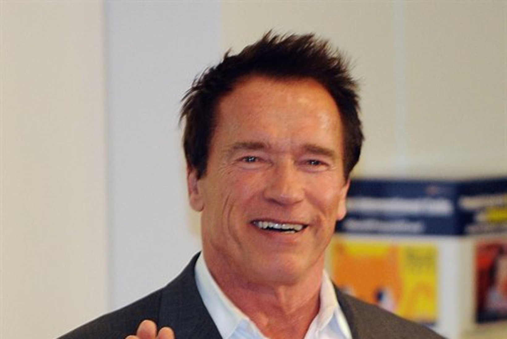 Arnold Schwarzeneggeri uus silmarõõm on psühholoogist blond iludus