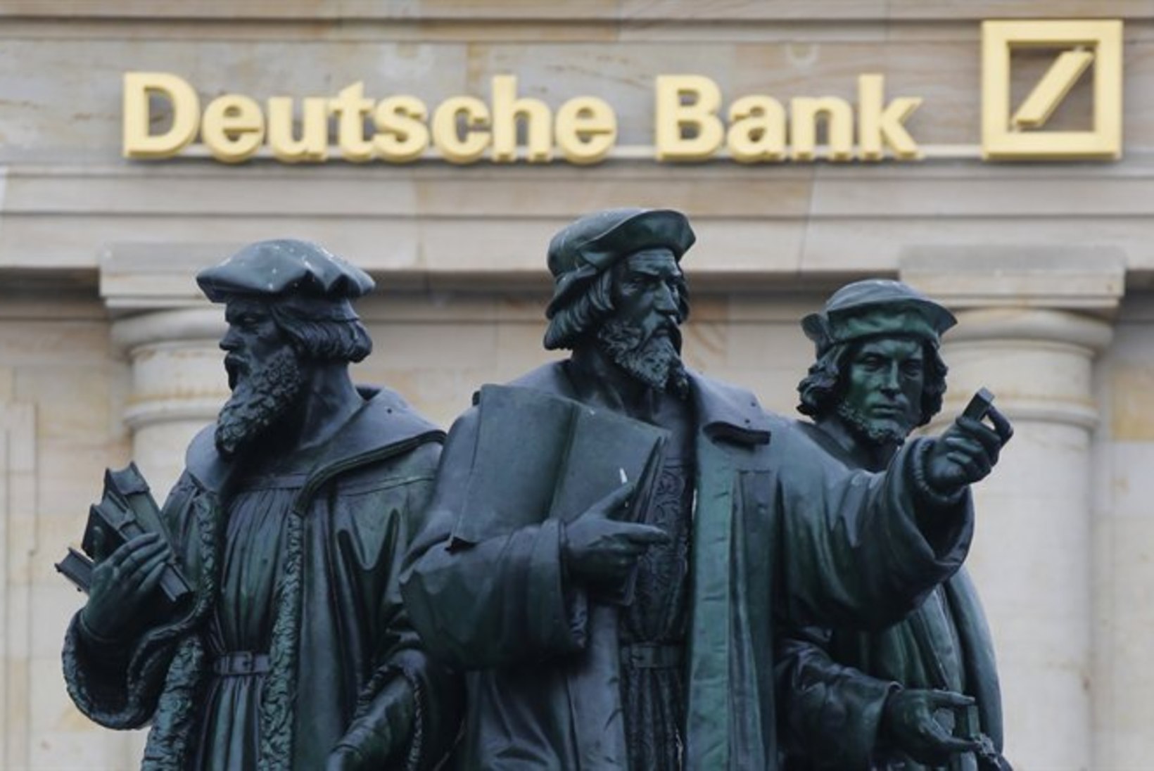 Saksa politsei tabas suuroperatsiooni käigus kaheaastase pangaröövli