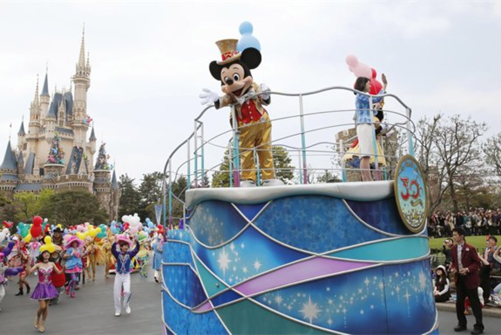 Saudi prints kulutas Disneylandis 15 miljonit eurot 