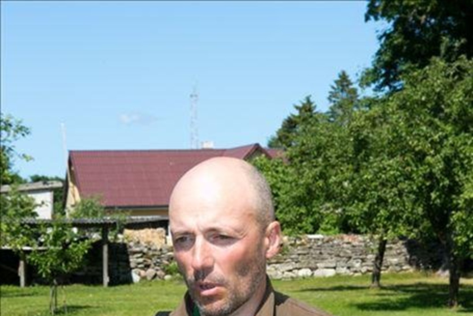GALERII: Ilmar Raag vabastas Karala külakella helistades Kertu